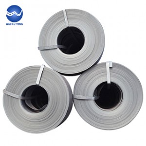 Hot rolled steel strip